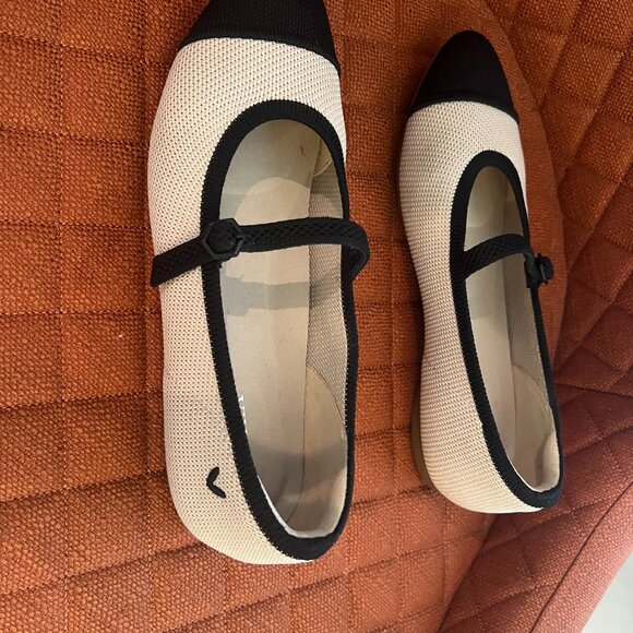 Almost New VIVAIA Tamia Mary-Jane Almond Black Toe Cap Size 7 - Picture 4 of 9